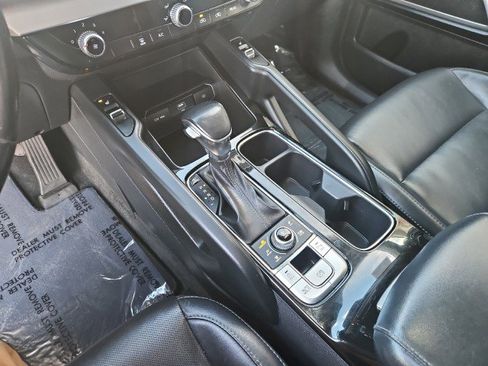 Used 2020 Kia Telluride S w/ S 8 Passenger Seating Package image 19