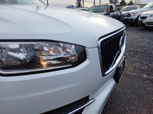 Used 2016 Volvo XC90 T5 Momentum image 33