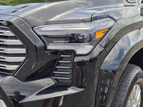 Used 2024 Toyota Tacoma Limited AWD/4WD image 3