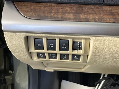 Used 2017 Subaru Outback 2.5i Limited image 14