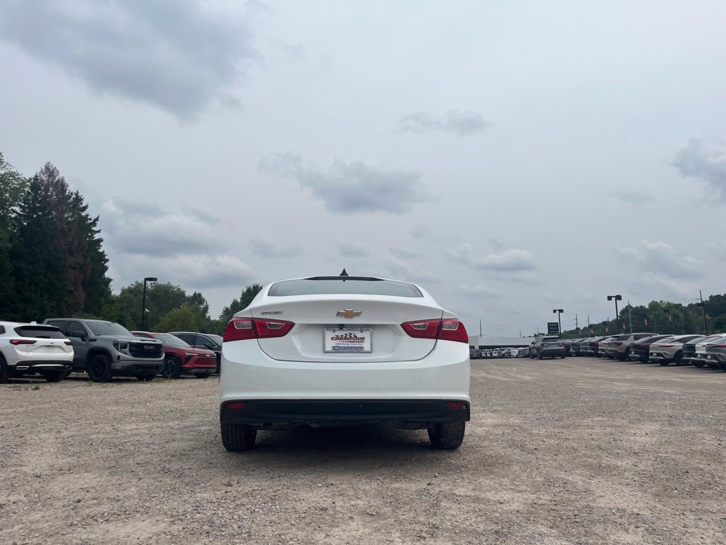 Used 2023 Chevrolet Malibu LS FWD image 11