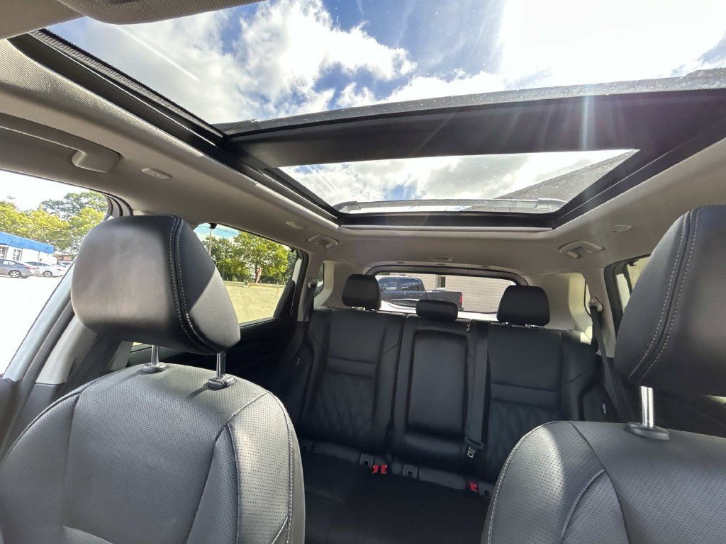 Certified 2025 Nissan Rogue Platinum w/ Platinum Premium Package FWD image 34
