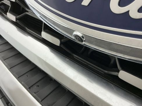 Used 2025 Ford F450 Lariat w/ FX4 Off-Road Package image 11