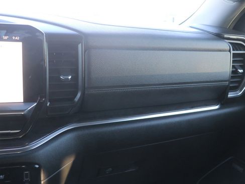 Used 2024 Chevrolet Silverado 3500 LTZ w/ LTZ Convenience Package image 26