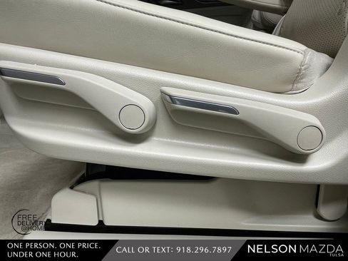 Used 2022 Cadillac Escalade Sport Platinum w/ Heavy-Duty Trailer Package image 38