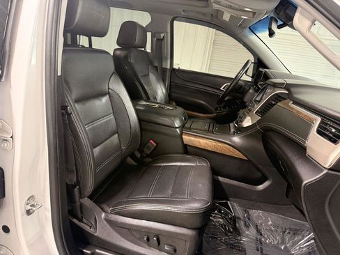 Used 2019 GMC Yukon XL Denali w/ Denali Ultimate Package image 44