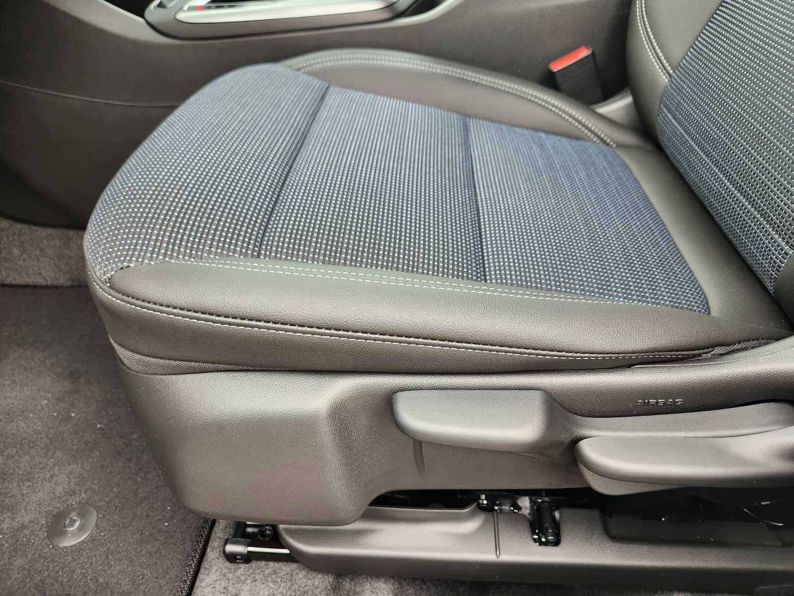 New 2026 Buick Envista Preferred FWD image 9