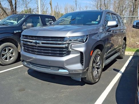 Used 2021 Chevrolet Tahoe LT w/ Luxury Package image 5