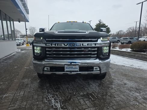 Used 2022 Chevrolet Silverado 2500 LTZ w/ Snow Plow Prep/Camper Package image 9