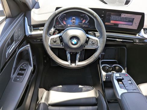 Used 2025 BMW X2 xDrive28i w/ M Sport Package AWD/4WD image 16