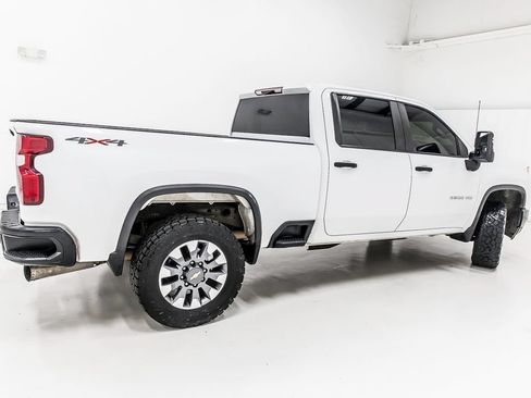 Used 2024 Chevrolet Silverado 2500 Custom w/ Custom Value Package AWD/4WD image 8