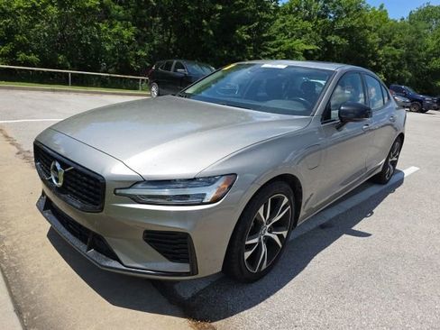 Used 2021 Volvo S60 T8 R-Design Expression AWD/4WD image 1