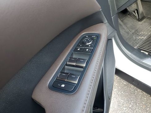 Used 2024 Lexus RX 350 AWD w/ Convenience Package image 17