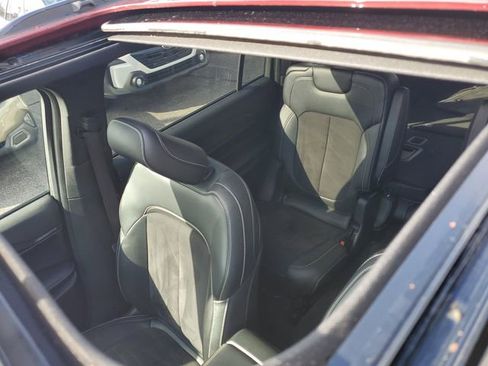 Certified 2023 Jeep Grand Cherokee L Laredo image 37