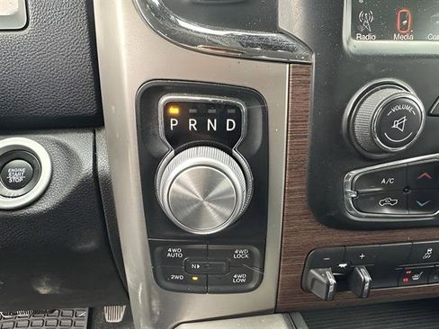 Used 2017 RAM 1500 Laramie w/ Convenience Group image 13