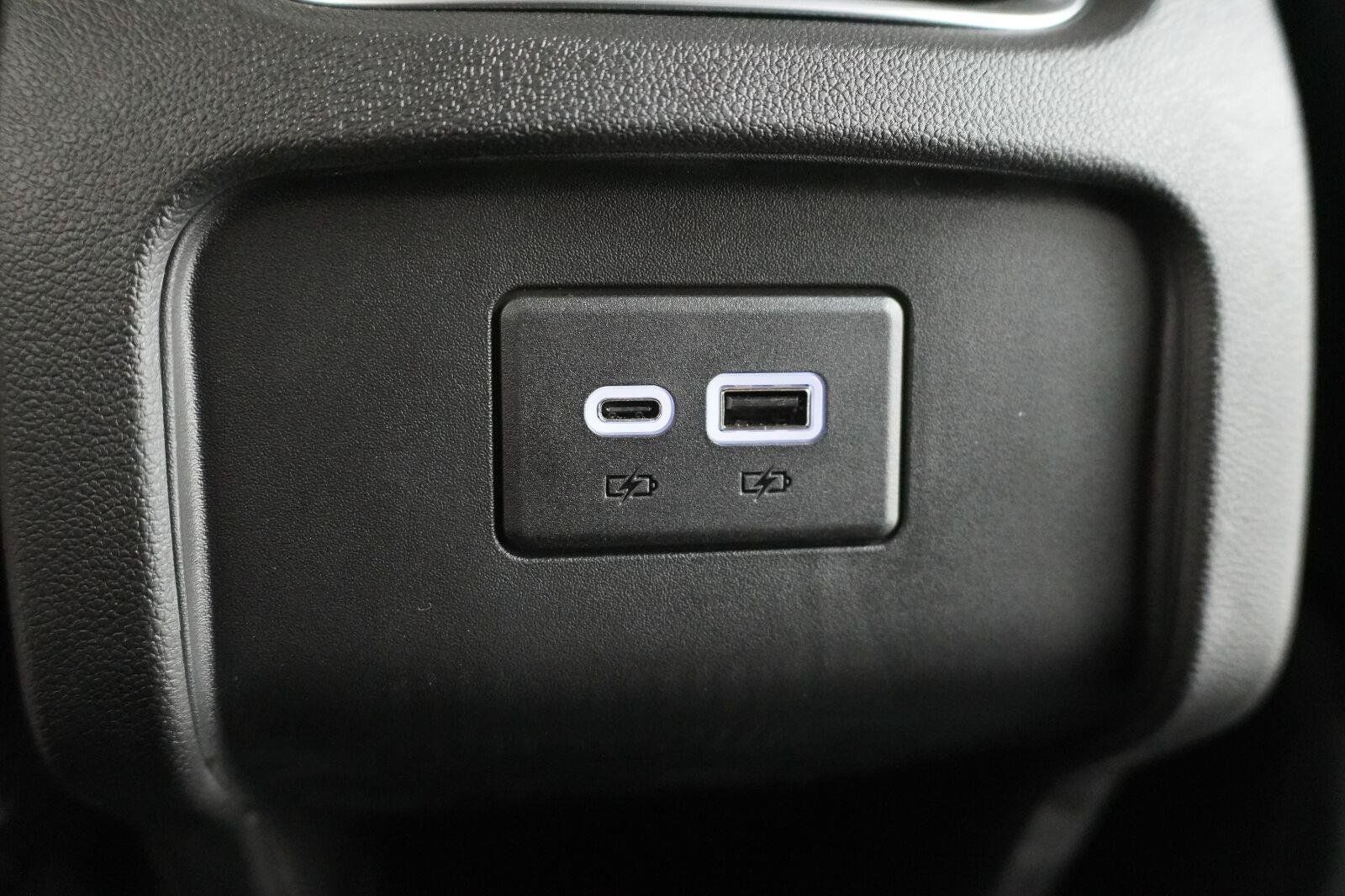 New 2026 Chevrolet Blazer LT w/ Convenience Package FWD image 27