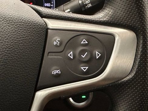 Used 2024 GMC Terrain SLE FWD image 12