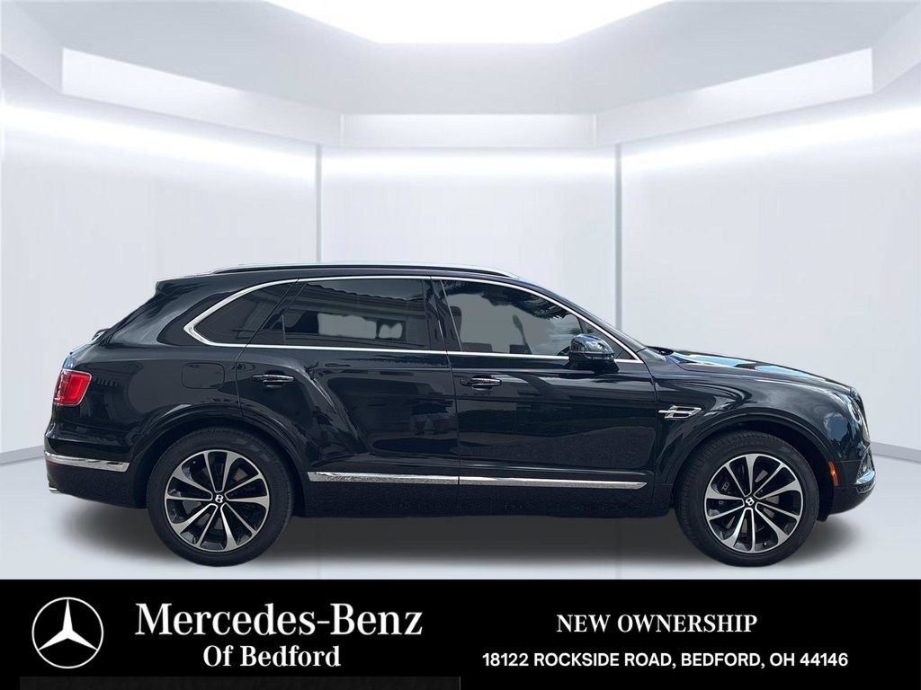 Used 2019 Bentley Bentayga AWD/4WD image 6