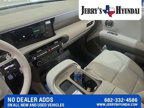 Used 2026 Hyundai Palisade SEL FWD image 12