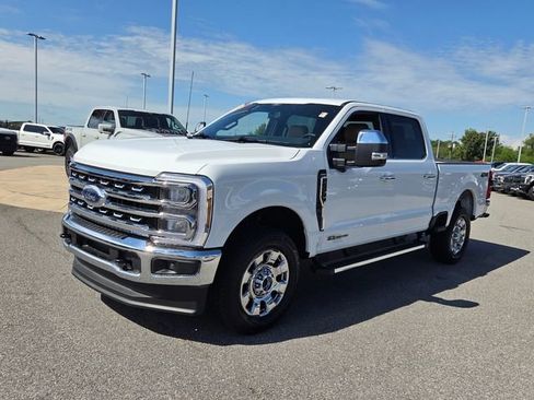 Used 2026 Ford F250 Lariat w/ Chrome Package AWD/4WD image 3