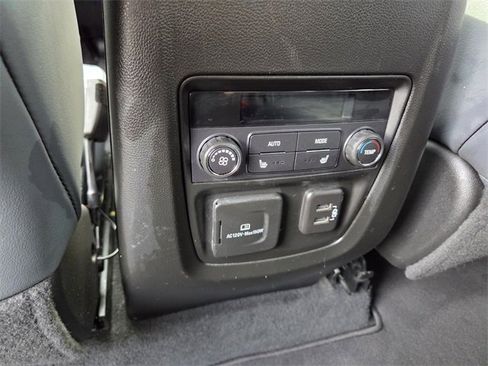 Certified 2024 Buick Enclave Premium image 18