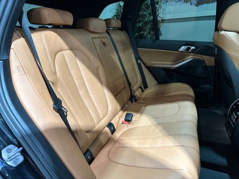 Used 2022 BMW X5 xDrive40i w/ M Sport Package AWD/4WD image 47