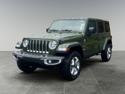 Used 2023 Jeep Wrangler Sahara image 3
