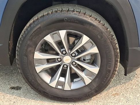 Used 2026 Chevrolet Equinox LT w/ Safety and Technology Package AWD/4WD image 23