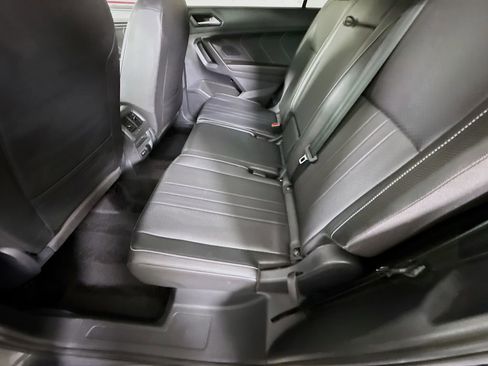 Used 2024 Volkswagen Tiguan SE R-Line image 27