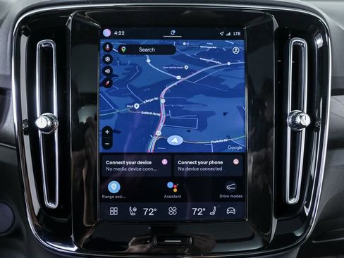 Certified 2024 Volvo XC40 Recharge Plus w/ Protection Package Premier image 16