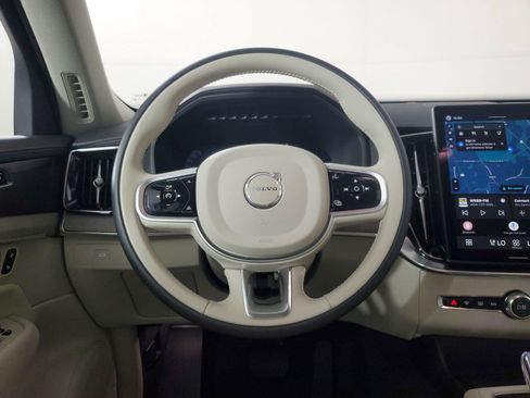 Used 2026 Volvo XC90 B6 Ultra AWD/4WD image 16