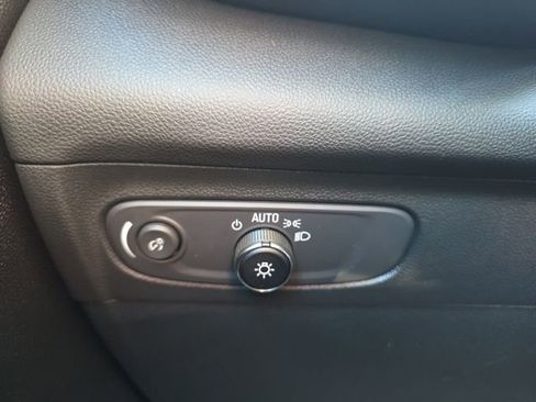 Used 2023 Buick Envision Preferred FWD image 16