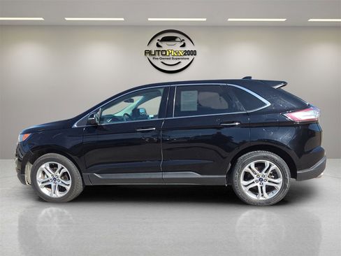 Used 2018 Ford Edge Titanium image 4