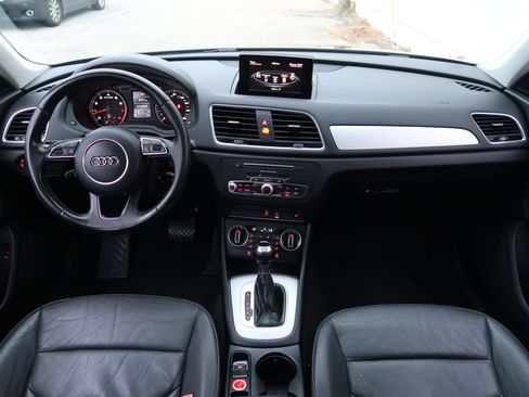 Used 2017 Audi Q3 2.0T Premium image 11