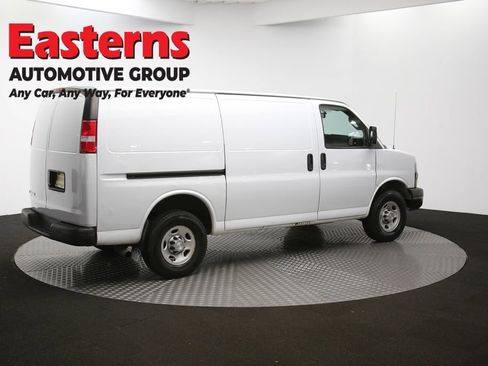 Used 2021 Chevrolet Express 2500 w/ Driver Convenience Package RWD image 39