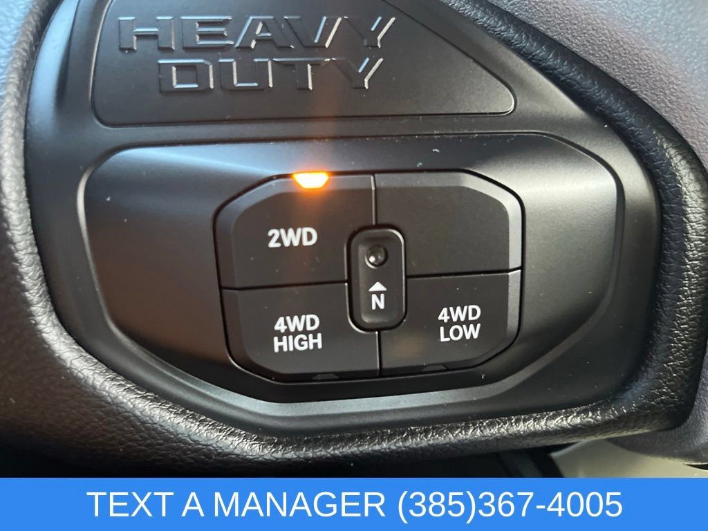 Used 2025 RAM 2500 Laramie AWD/4WD image 30