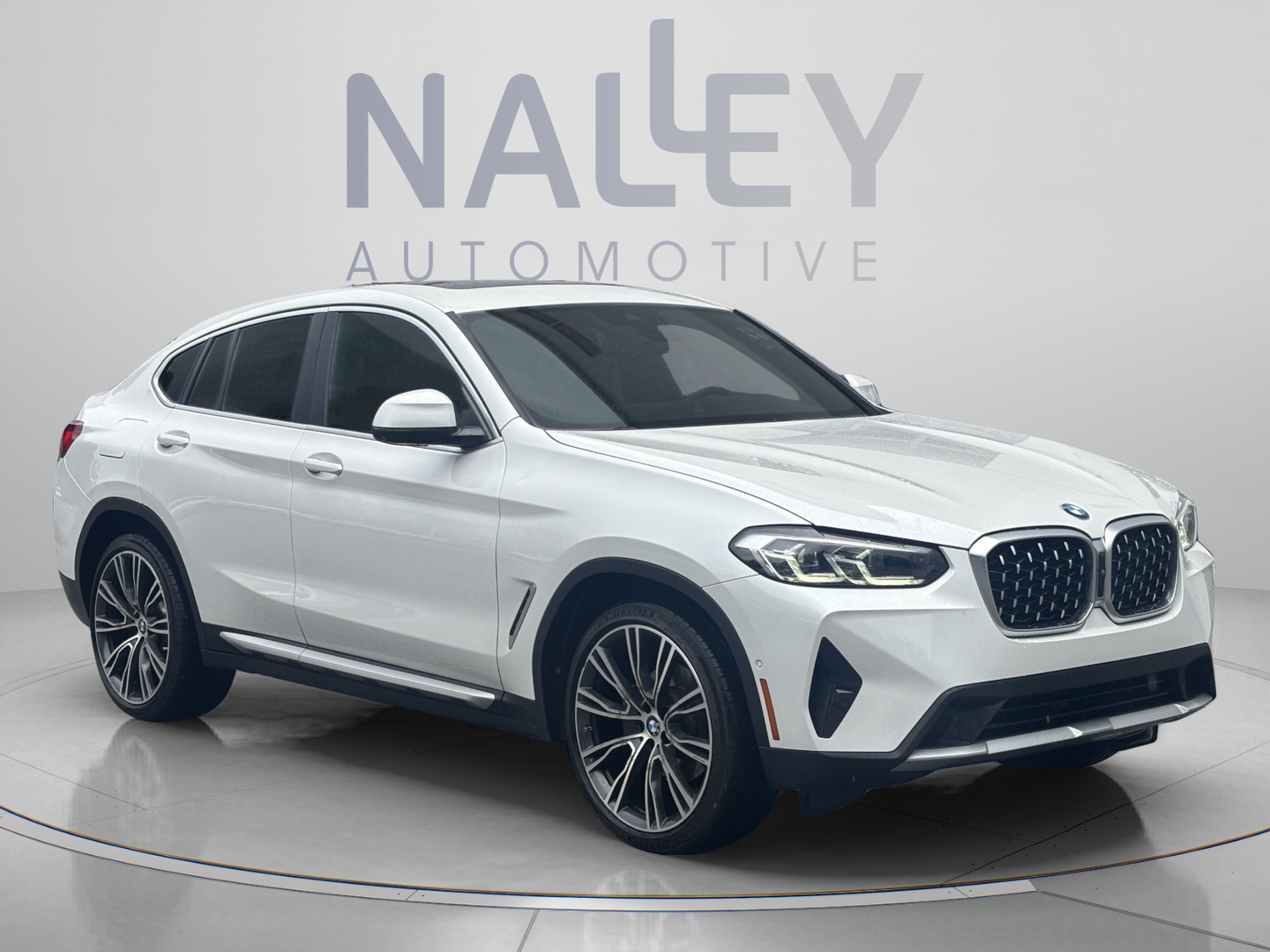 Used 2022 BMW X4 xDrive30i w/ Premium Package 2 AWD/4WD image 5