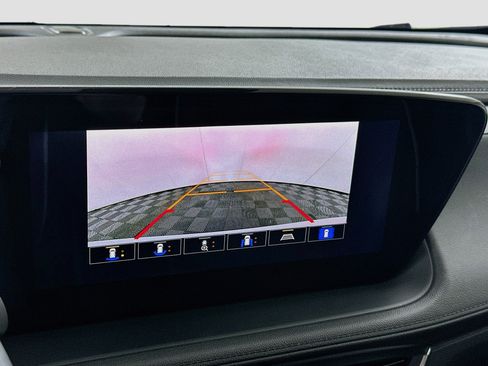 Used 2025 Buick Encore GX Avenir w/ Avenir Technology Package FWD image 23