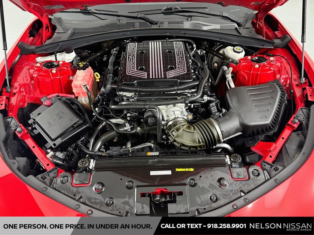 Used 2018 Chevrolet Camaro ZL1 RWD image 30