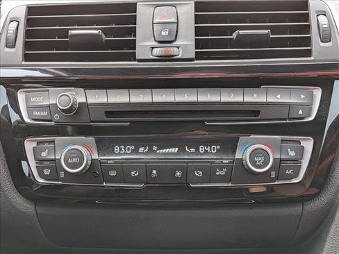 Used 2018 BMW M4 Convertible image 16