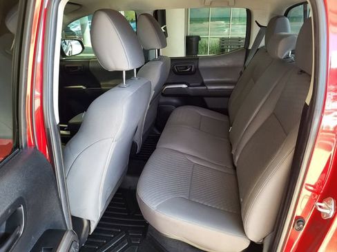 Used 2023 Toyota Tacoma SR5 w/ Technology Package AWD/4WD image 12