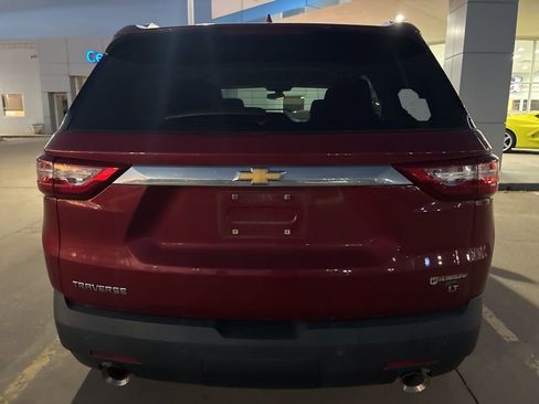 Used 2018 Chevrolet Traverse LT image 4