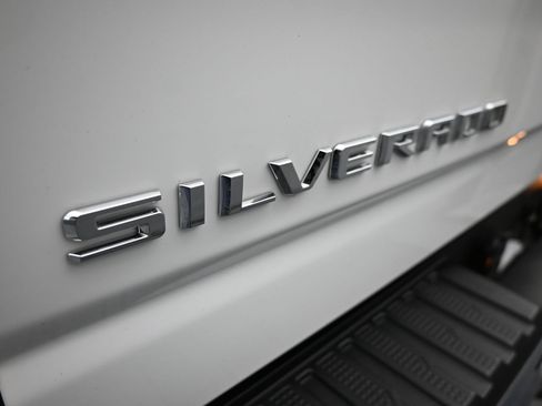 Used 2025 Chevrolet Silverado 2500 LT w/ Convenience Package AWD/4WD image 18