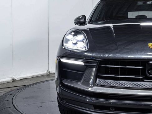 Certified 2025 Porsche Macan Turbo AWD/4WD image 12