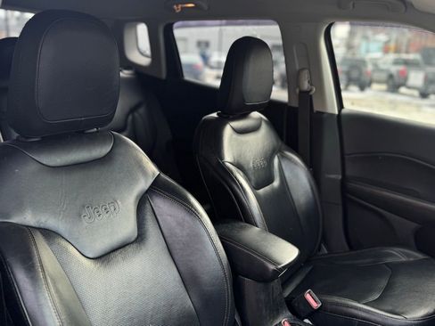 Used 2019 Jeep Compass Limited w/ Safety & Security Group image 8
