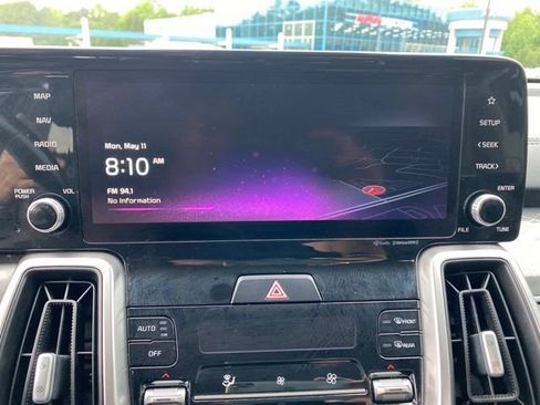 Used 2022 Kia Sorento S FWD image 12