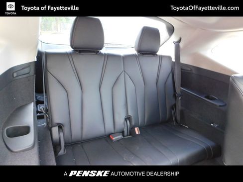 Used 2023 Acura MDX SH-AWD w/ Technology Package image 6