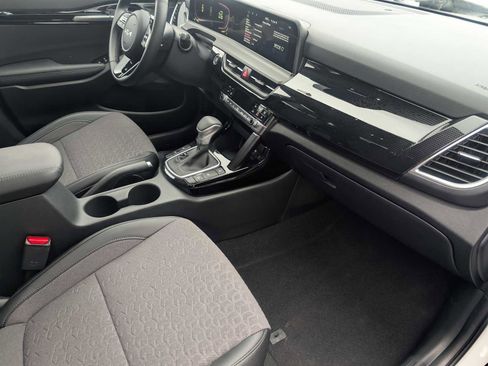 Used 2025 Kia Seltos S image 26