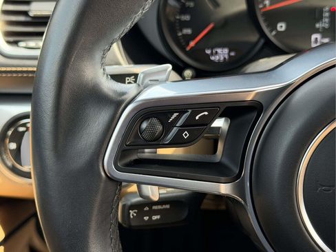 Used 2019 Porsche 718 Cayman RWD image 7