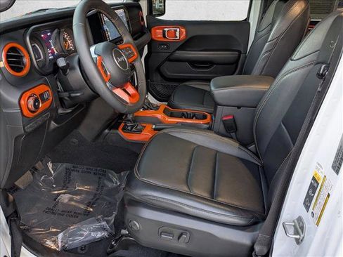 Used 2024 Jeep Wrangler Sahara w/ Technology Group image 15